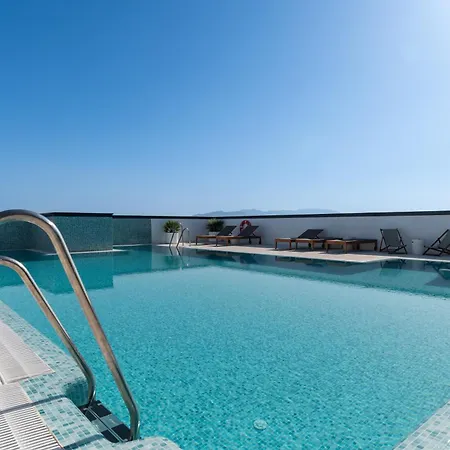 Apartment Xpce Urban 17 Skyline - Parking Free