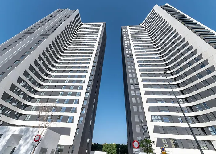 Xpce Urban 17 Skyline - Parking Free
